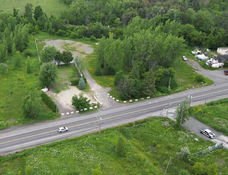 More Photos Of Boul Sainte-Rose, Laval Land For Sale