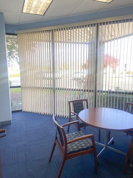 More Photos Of 2141 W Airport Way, Boise Office Residential For Lease