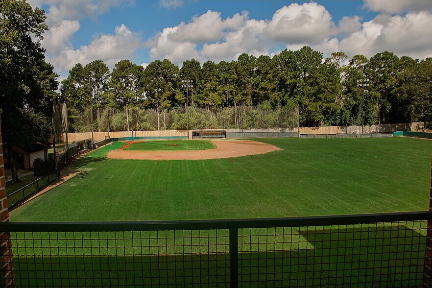 More Photos Of 28611 Blue Jack Ln, Magnolia Sports And Entertainment For Sale