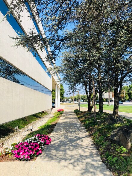 More Photos Of 16-00 State Route 208, Fair Lawn Medical For Lease