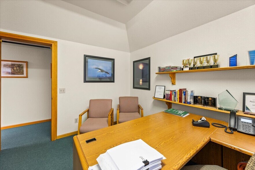 More Photos Of 41609 Big Bear Blvd, Big Bear Lake Office For Sale