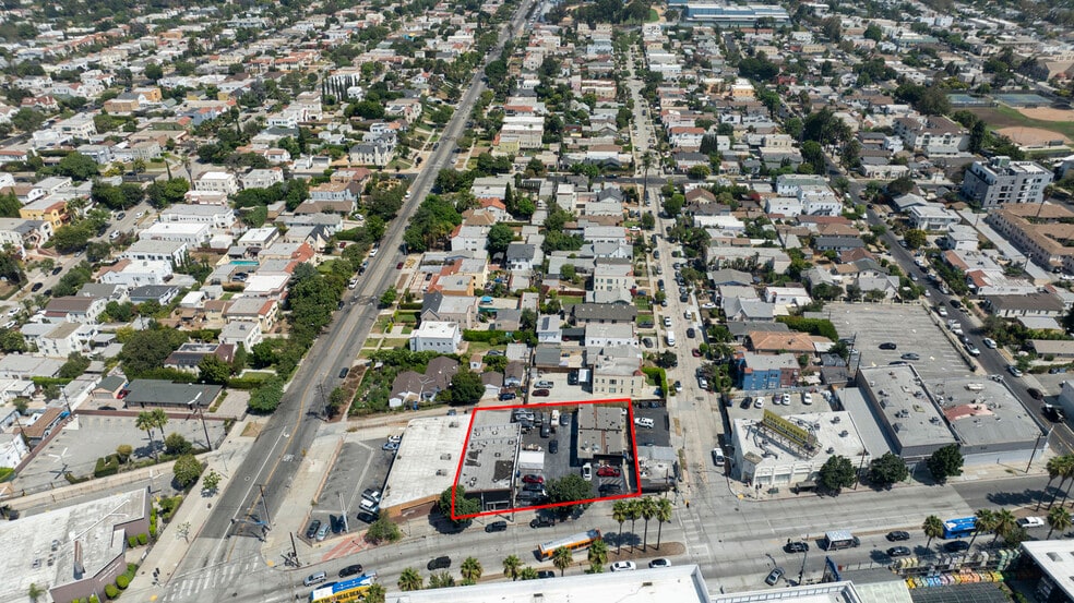 More Photos Of 4605–4619 W Pico Boulevard, Los Angeles Auto Repair For Sale