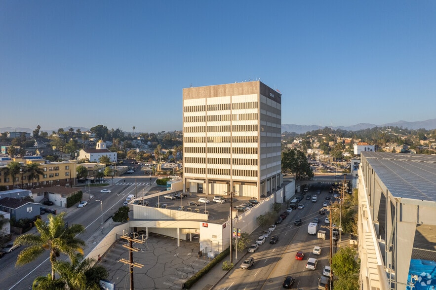More Photos Of 1910 W Sunset Blvd, Los Angeles Office For Lease