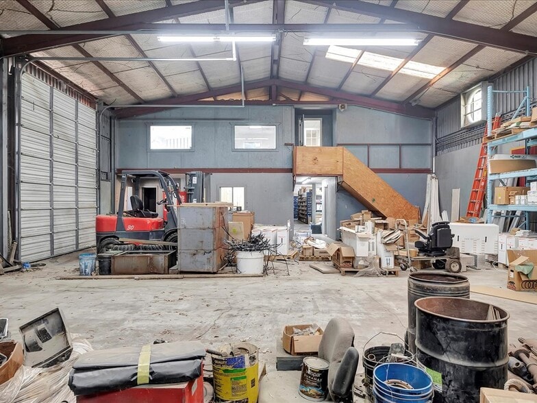 More Photos Of 1441 N Temple Dr, Diboll Auto Repair For Sale