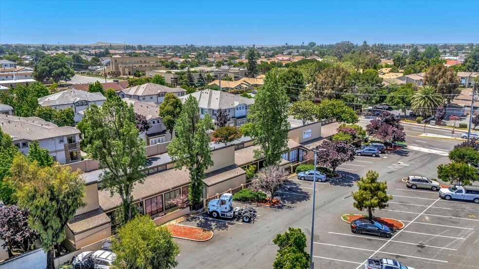 More Photos Of 4138 Dyer St, Union City Medical For Sale