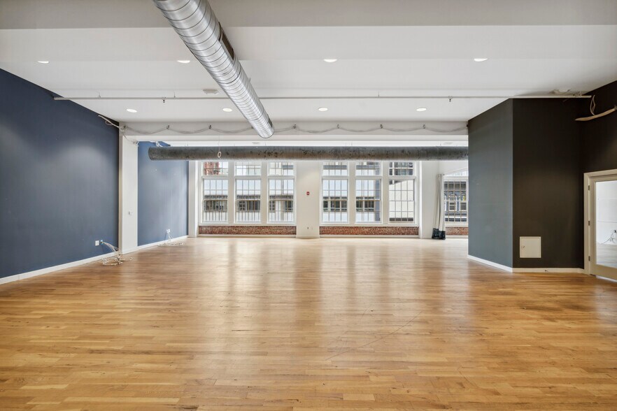 More Photos Of 114-120 S 13th St, Philadelphia Office For Lease