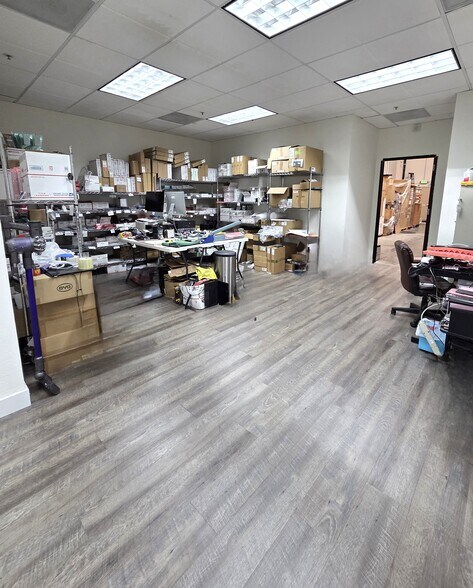 More Photos Of 29300 Kohoutek Way, Union City Industrial For Sale