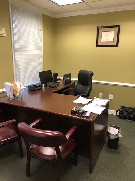 More Photos Of 7901-7915 Belle Point Dr, Greenbelt Office For Lease
