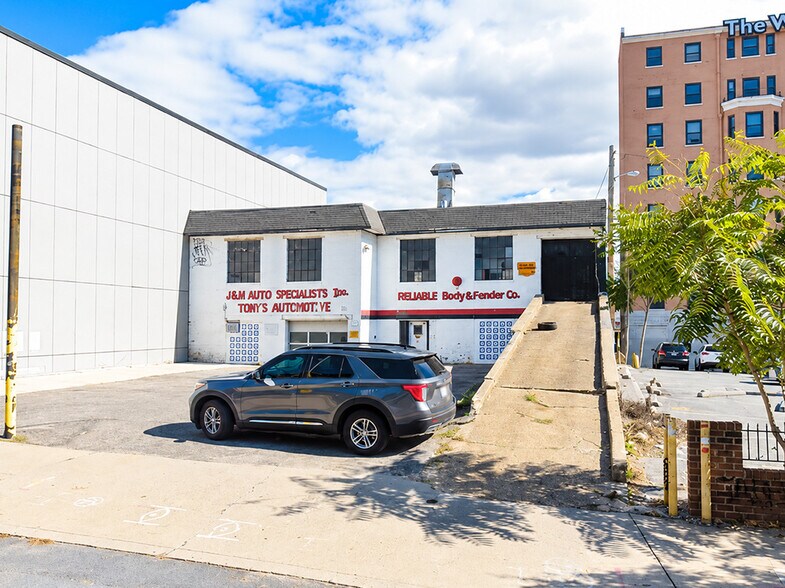 Primary Photo Of 1811 Maryland Ave, Baltimore Auto Repair For Sale