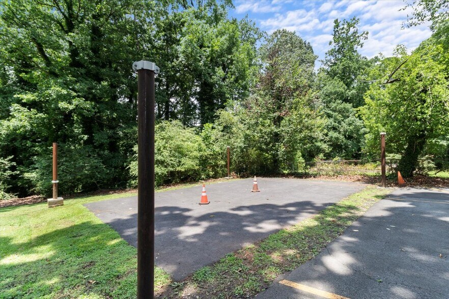 More Photos Of 2365 County Line Rd, Atlanta Daycare Center For Sale