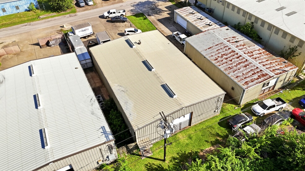 More Photos Of 1309 Illinois Ave, South Houston Warehouse For Sale