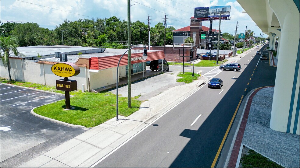 More Photos Of 4542 W Gandy Blvd, Tampa Freestanding For Sale