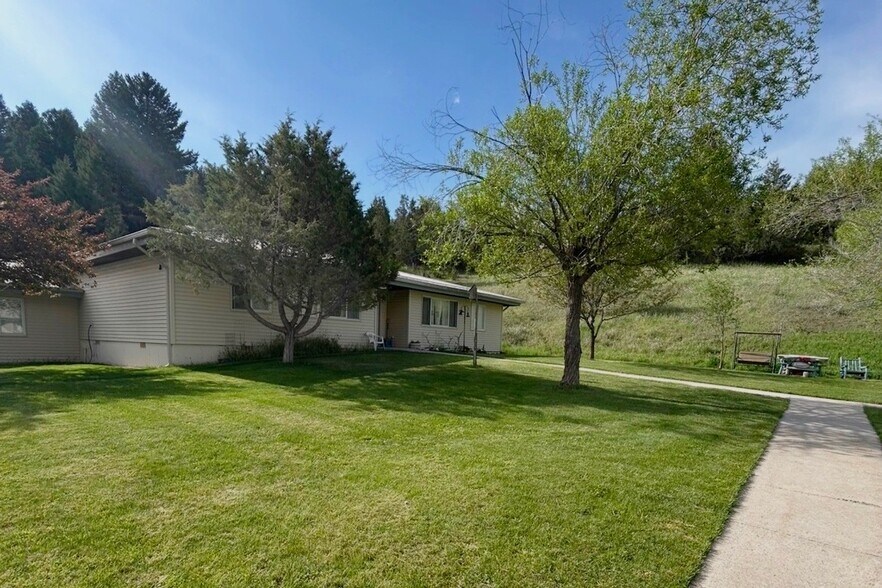 More Photos Of 312 E Broadway St, Philipsburg Apartments For Sale