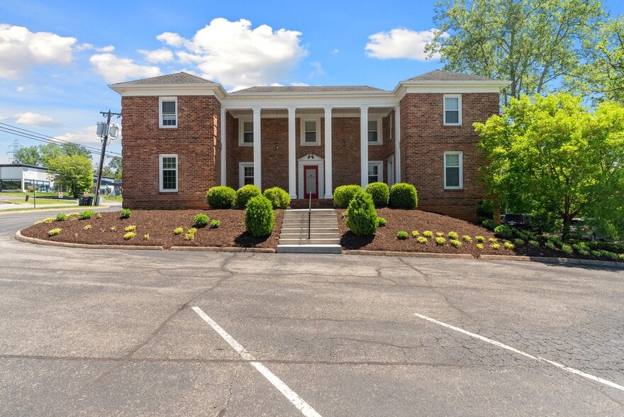 Primary Photo Of 6200 Fort Ave, Lynchburg Medical For Sale