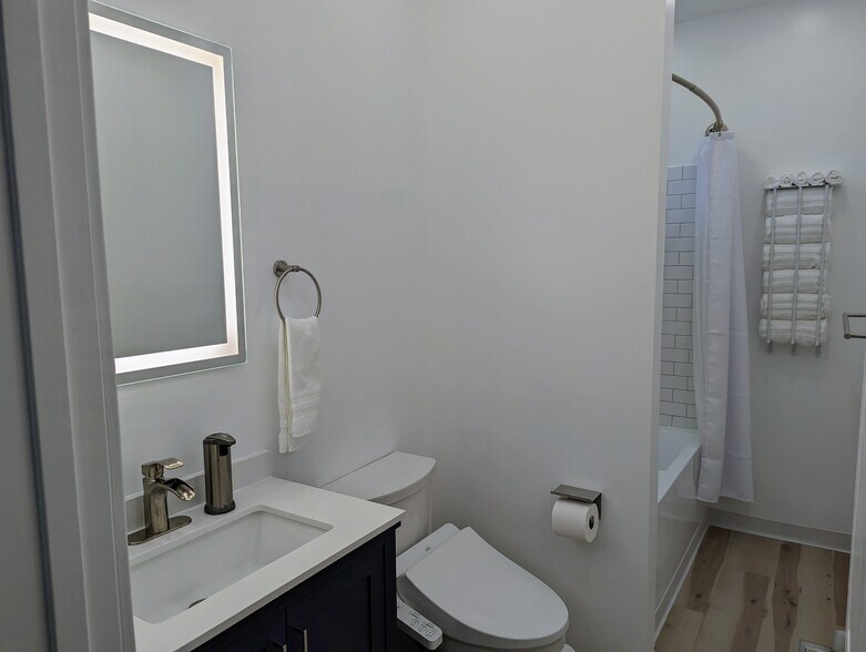 More Photos Of 4934-4936 W Point Loma Blvd, San Diego Apartments For Sale