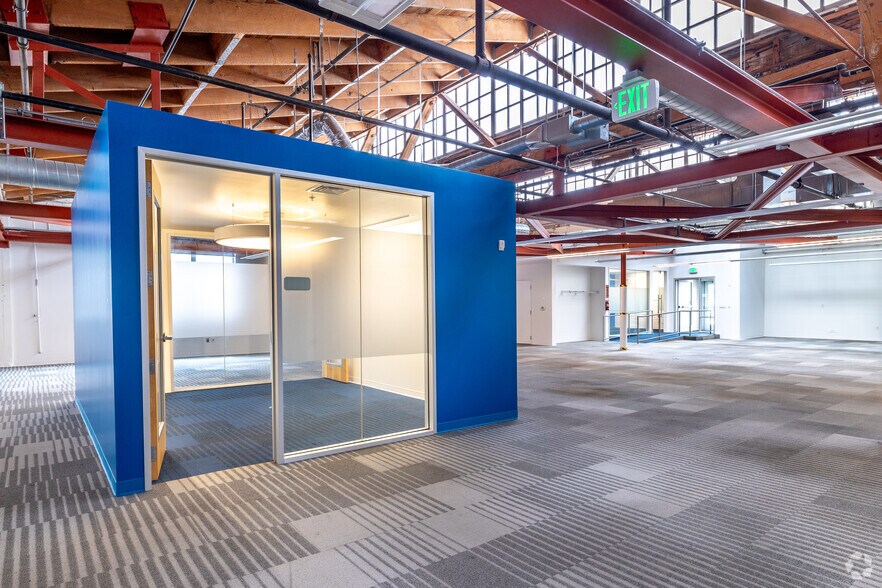 More Photos Of 927 Parker St, Berkeley Flex For Sale
