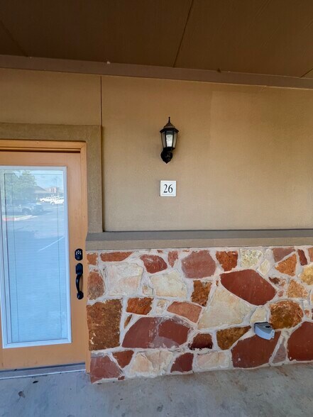 More Photos Of 2851 Joe Dimaggio Blvd, Round Rock Office For Sale