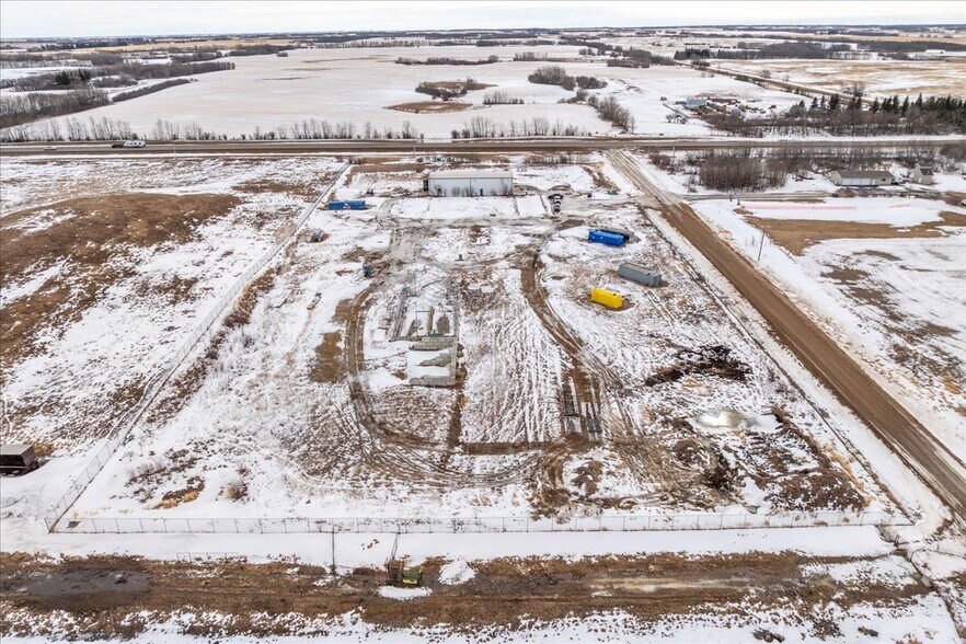 More Photos Of 51001 Range 192 rd, Tofield Industrial For Sale
