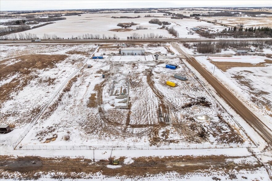 More Photos Of 51001 Range 192 rd, Tofield Industrial For Sale