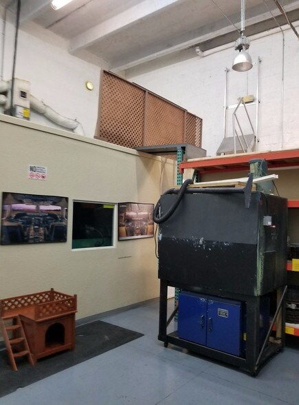 More Photos Of 5900 NW 99th Ave, Miami Light Distribution For Lease