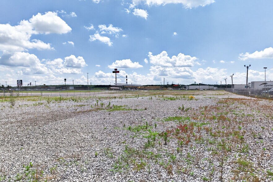 More Photos Of 109 Tabor Dr, Crossville Industrial For Sale