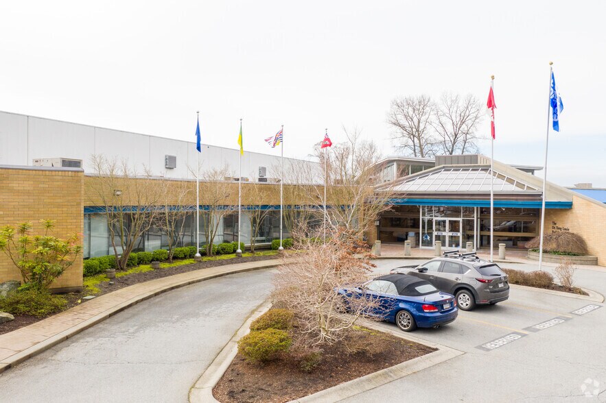 More Photos Of 12128 Horseshoe Way Richmond, British Columbia V7a0b5, Vancouver Distribution For Lease