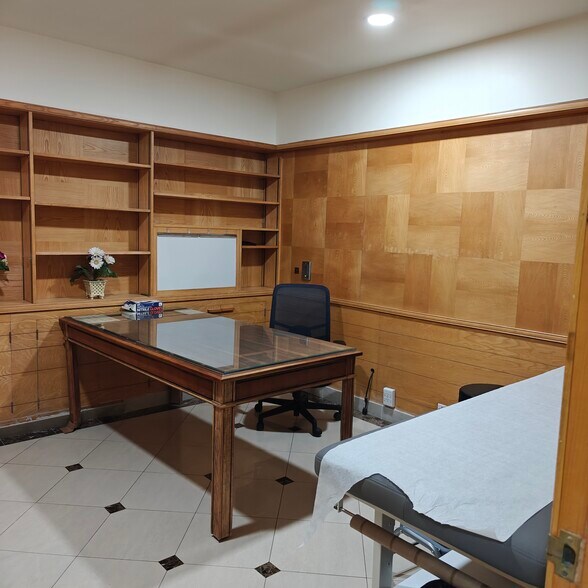 More Photos Of 326-328 N Maclay Ave, San Fernando Medical For Lease