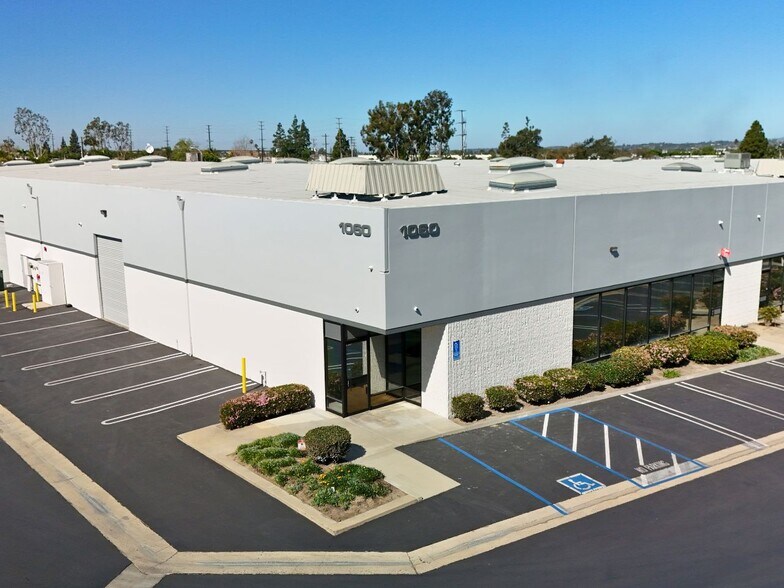 More Photos Of 1060-1072 N Kraemer Pl, Anaheim Manufacturing For Lease