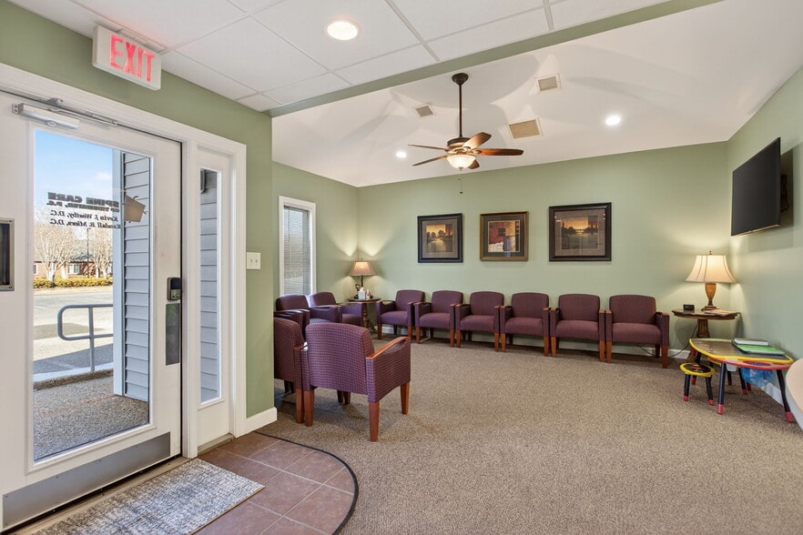 More Photos Of 2216 Executive Dr, Hampton Office For Sale