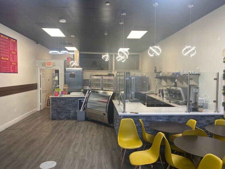 More Photos Of 3007 W Commercial Blvd, Fort Lauderdale Office For Sale