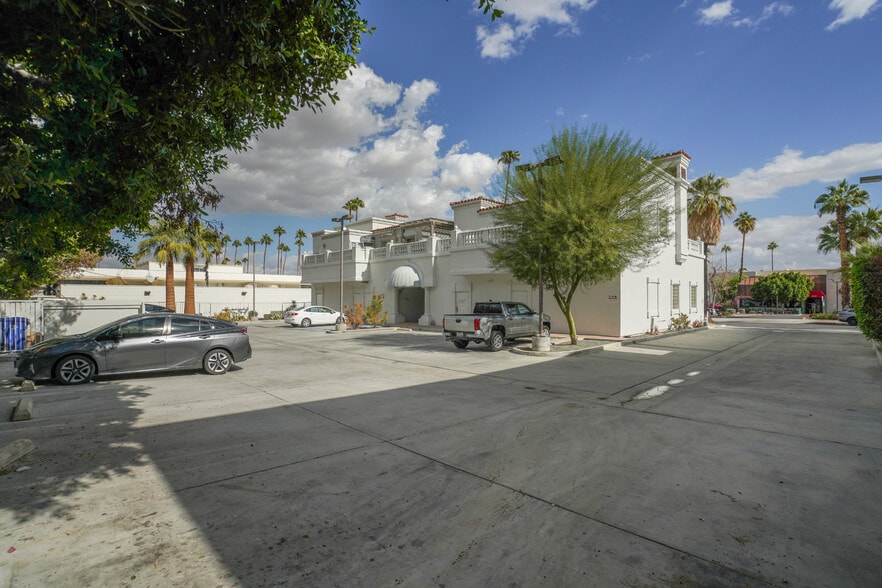 More Photos Of 353 S Palm Canyon Dr, Palm Springs Medical For Sale