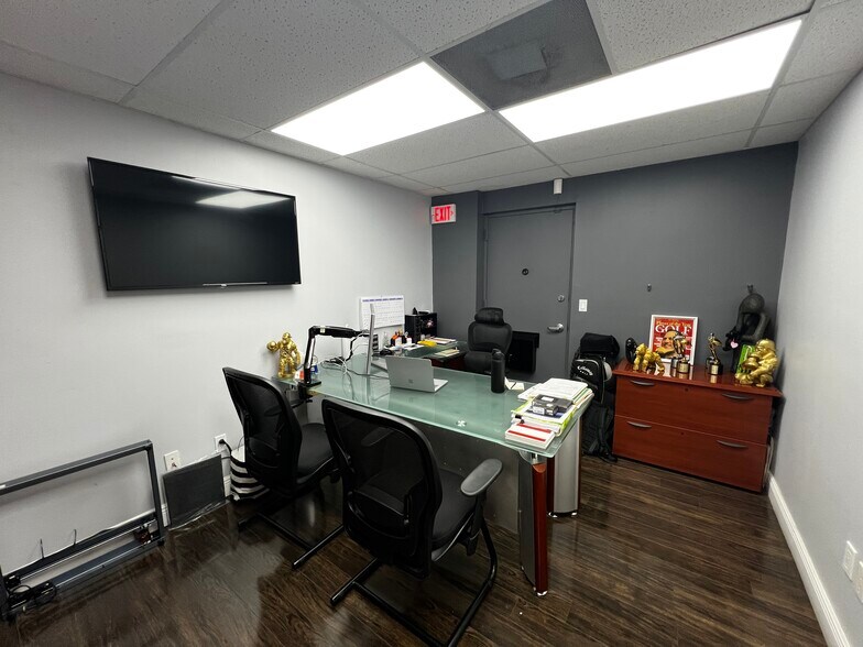 More Photos Of 13500 SW 88th St, Miami Medical For Sale