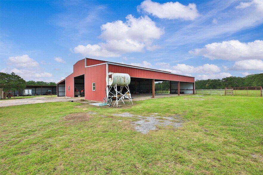 More Photos Of 128 Duke Rd, Bedias Land For Sale