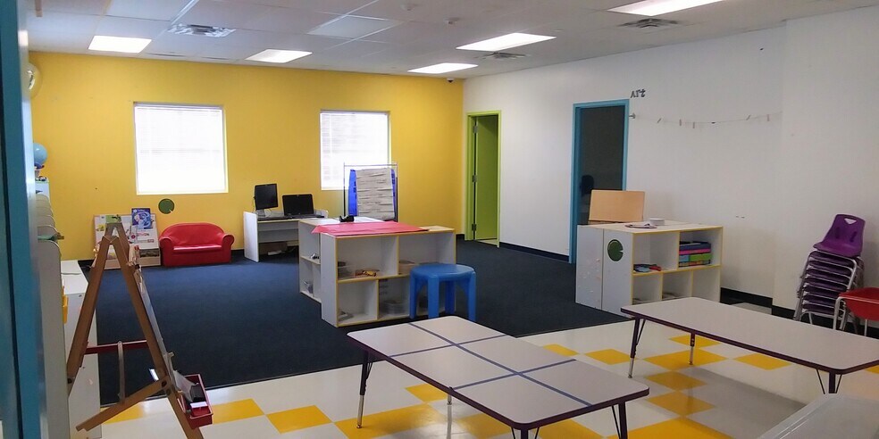 More Photos Of 33043 Egypt Ln, Magnolia Daycare Center For Sale