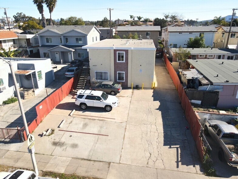 More Photos Of 4037 Winona Ave, San Diego Apartments For Sale