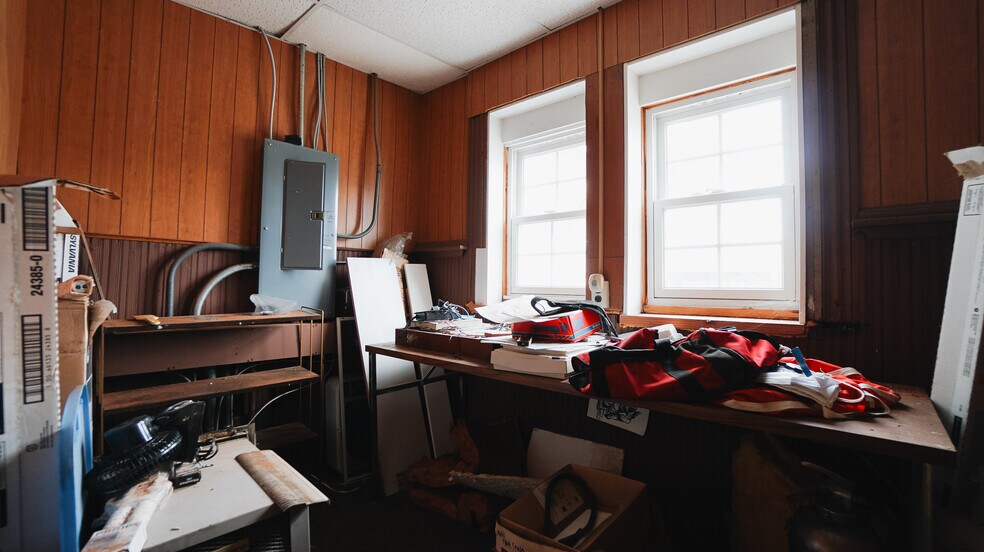 More Photos Of 1031 Price St, Scranton Flex For Sale