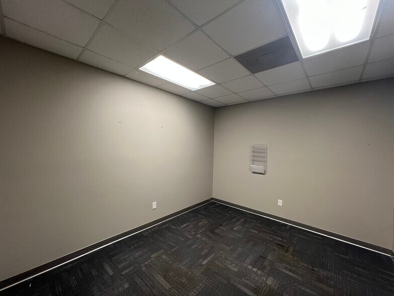 More Photos Of 810 E Craig St, Atmore Medical For Sale