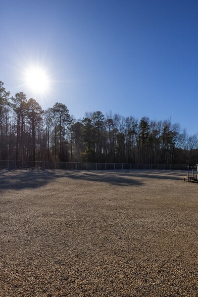 More Photos Of 320 Tilton Rd, Northfield Warehouse For Lease