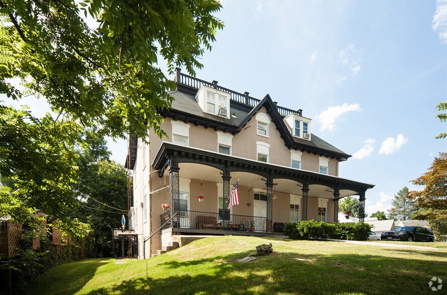 Primary Photo Of 671 Highland Way, Hagerstown Apartments For Sale