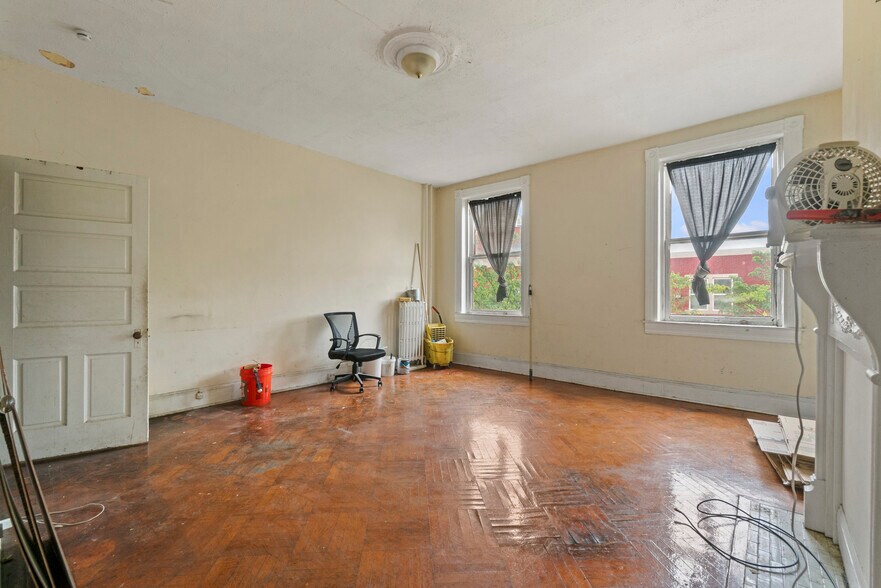 More Photos Of 2507 N Charles St, Baltimore Apartments For Sale