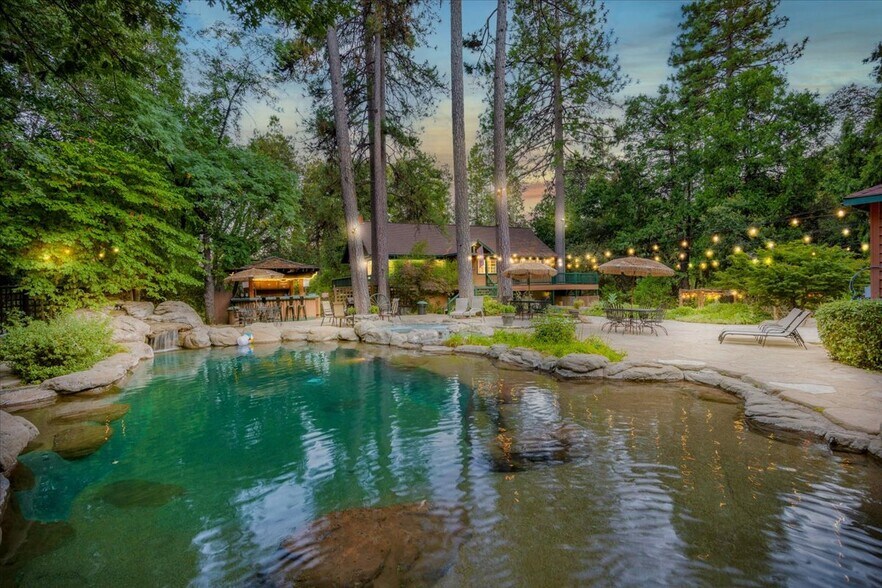 More Photos Of 22732 Middle Camp rd, Sonora Hotel For Sale