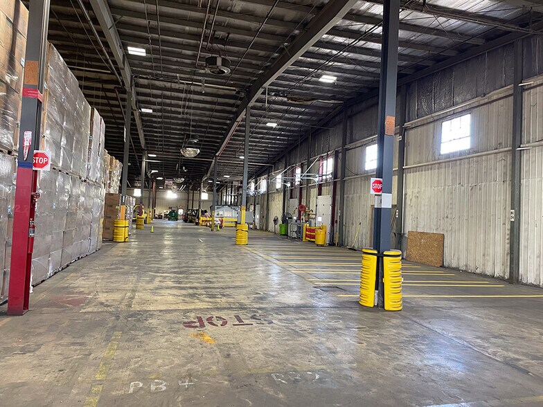 More Photos Of 19224 Longmeadow Rd, Hagerstown Distribution For Sale