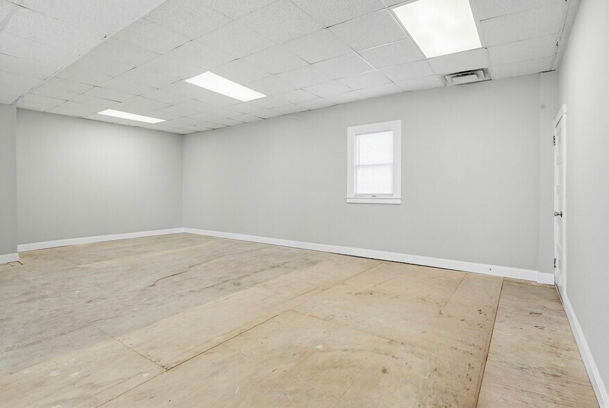 More Photos Of 57 W Main St, Westminster Apartments For Lease