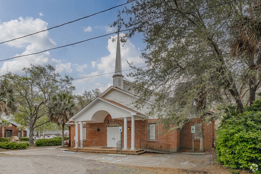 More Photos Of 835 Magnolia Rd, Charleston Religious Facility For Sale