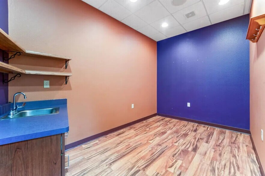 More Photos Of 180 Knights Way, Fond Du Lac Medical For Sale