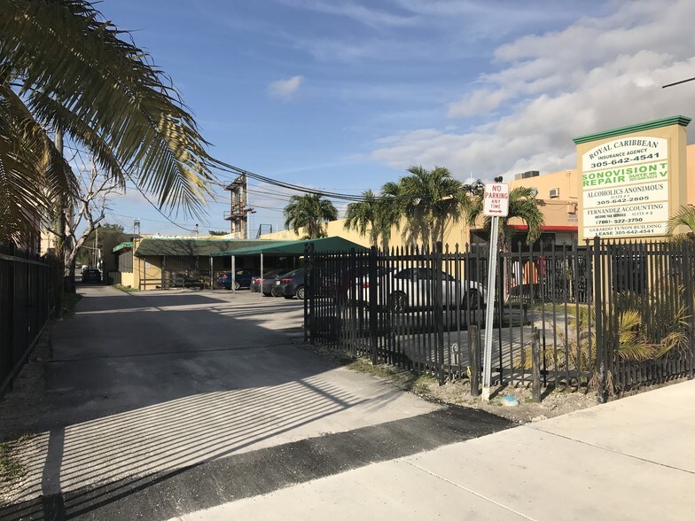 More Photos Of 1772 W Flagler St, Miami Medical For Sale