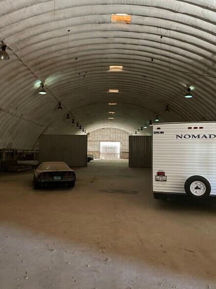 More Photos Of 103 E 1st St, Idalou Warehouse For Lease