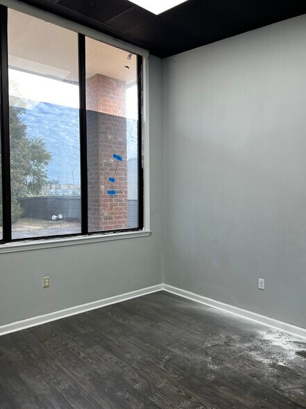 More Photos Of 3865-3877 Winchester Rd, Memphis Storefront For Lease