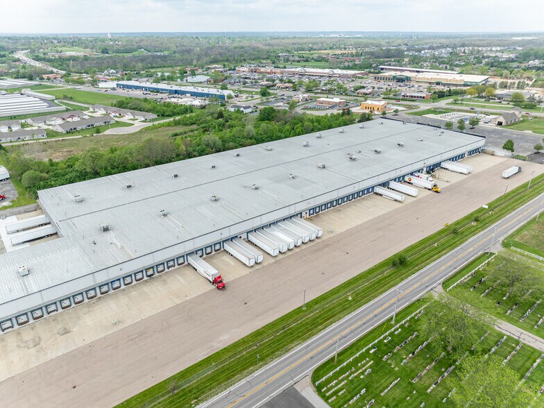 More Photos Of 1340 E Dayton Yellow Springs Rd, Fairborn Distribution For Lease