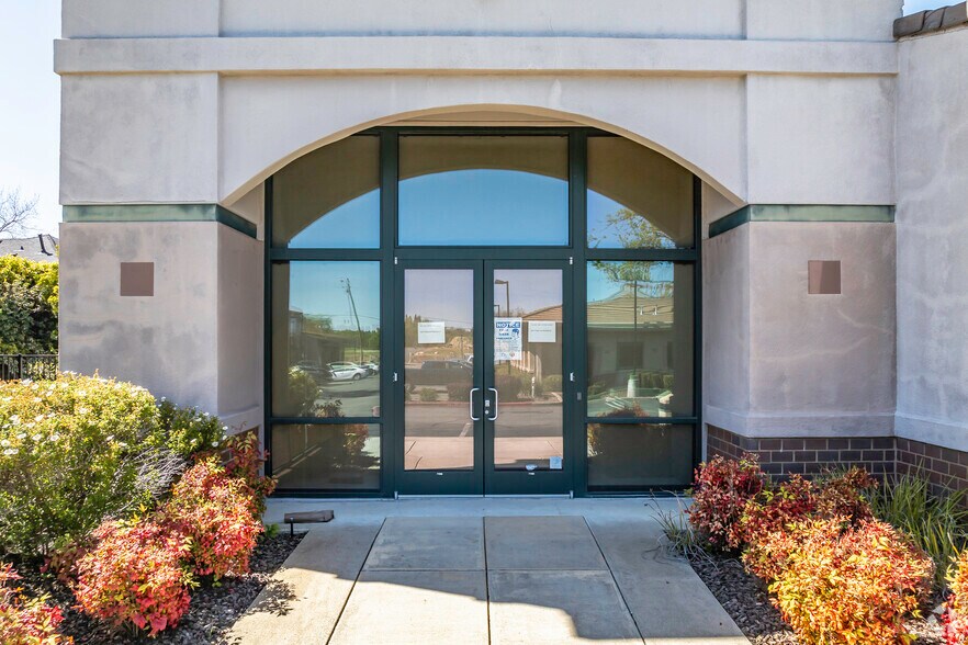 More Photos Of 4740 Rocklin Rd, Rocklin Office For Sale